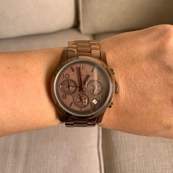 Michael Kors Watch - Picture 4 of 4